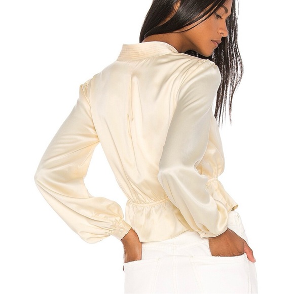 BrandNew✨SongOfStyle Top in Medium - Picture 3 of 5